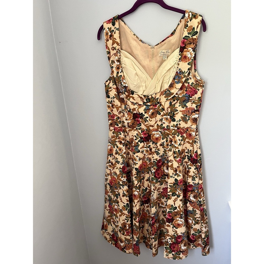 Lindy Bop Women's Ophelia Dress Size L Beige Floral Sleeveless Fit & Flare Retro